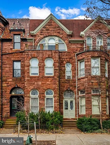 1502 W Mount Royal Ave #1 Photo 1