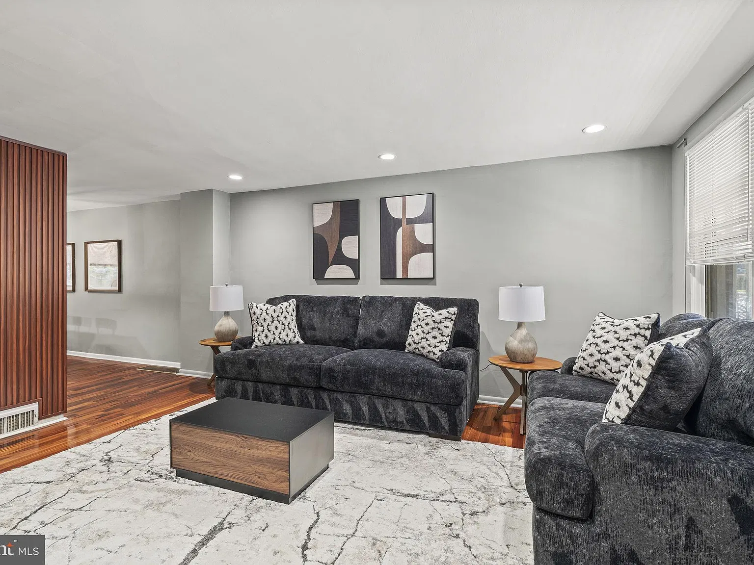 4 bed, 2.0 bath, 1700 sqft, $3,200 — Photo 2
