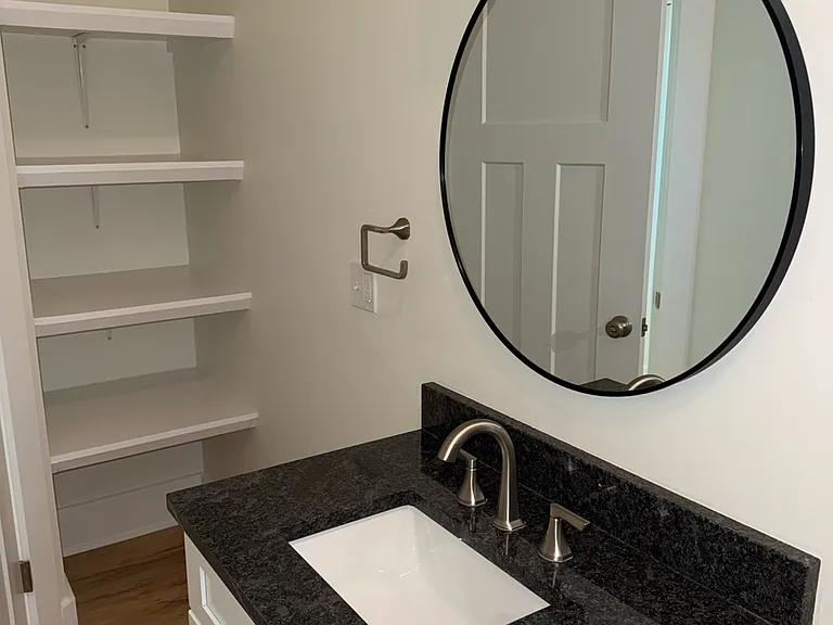 301 W Walnut St — Photo 6