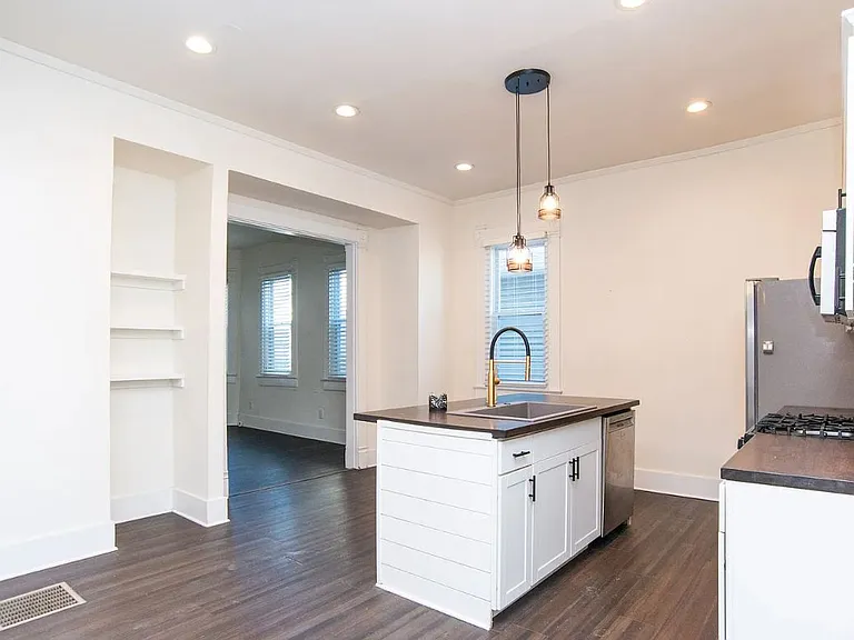1745 Union St — Photo 13