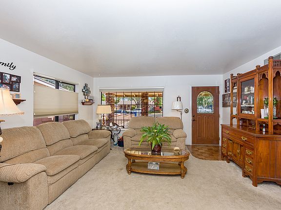 4th image of 1016 W Avenue H8