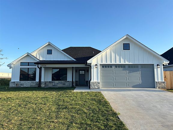 3rd image of 9936 Bridlewood Ln