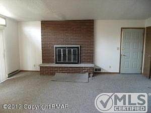 LIVING ROOM FIREPLACE
