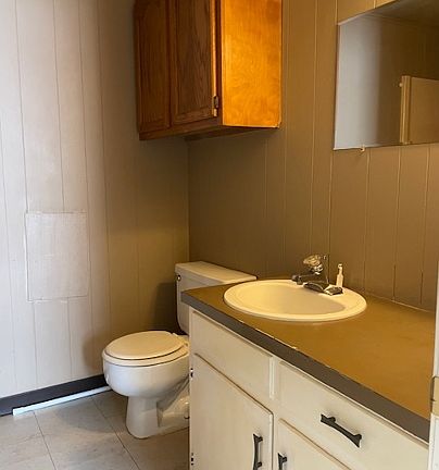 5th image of 504 S 3rd Ave #8