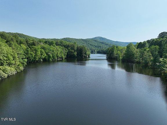 2nd image of 1762 Ripshin Mountain Rd