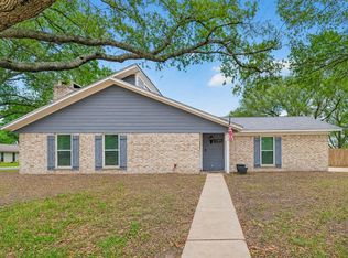 2306 Bunton Dr, El Campo, TX 77437