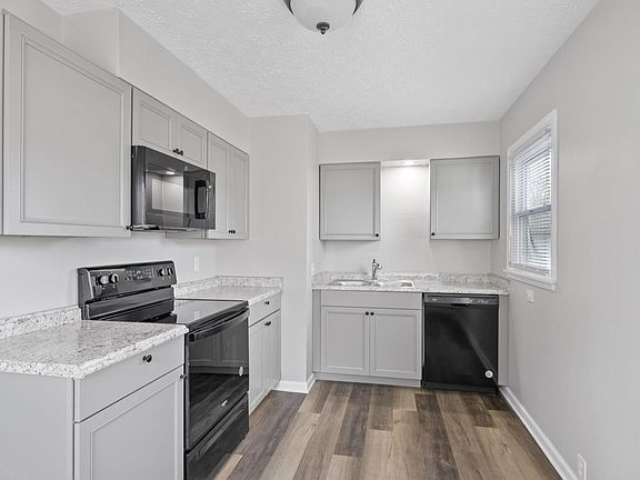 4th image of 1132 Bishop Ave