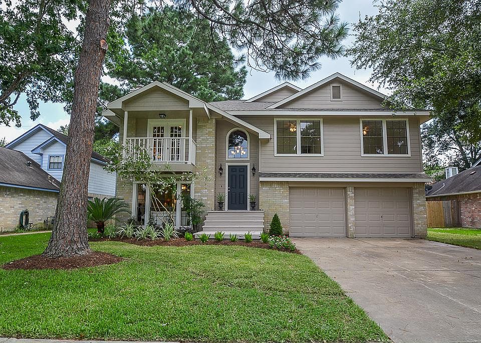 1st image of 21631 Park Bend Dr