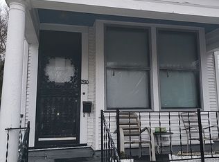 2810 W Madison St, Louisville, KY 40211