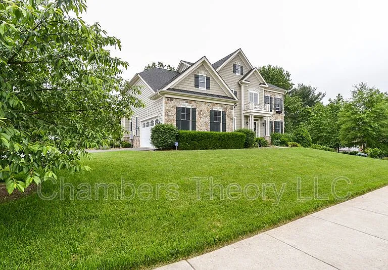 1840 Mamie Dyer Ln — Photo 4