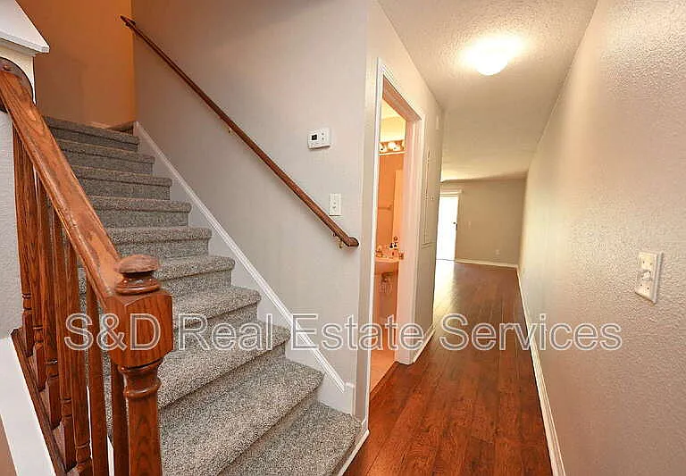 5360 River Rock Rd — Photo 13