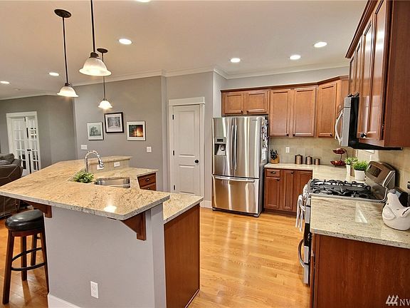 4th image of 11121 SE 234th Pl