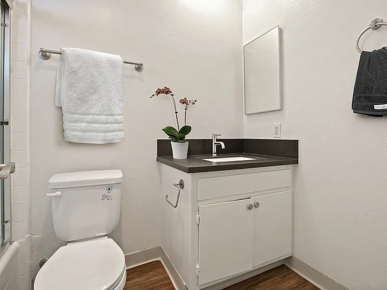 1737 Stoner Ave — Photo 15