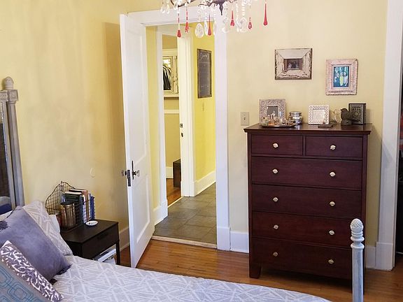 Back master bedroom
