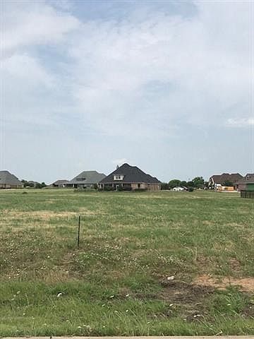 1st image of 2535 Wincrest Dr