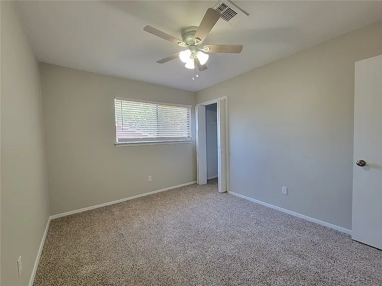 3923 Old Oaks Dr #1 — Photo 8
