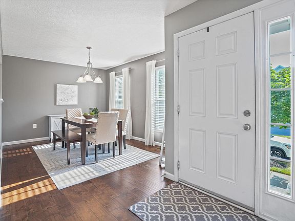 4th image of 5189 Horseshoe Falls Dr #8