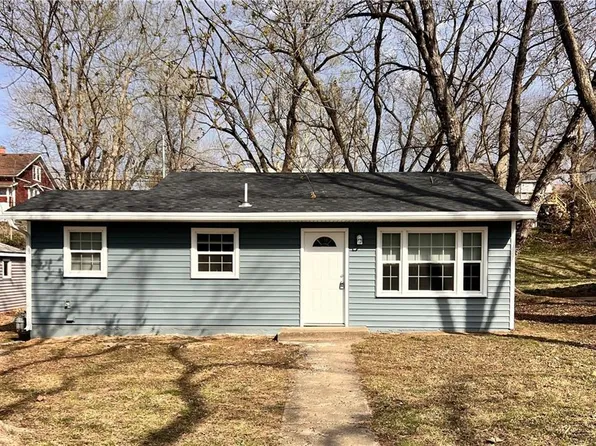 1310 Crowell St, Atchison, KS 66002