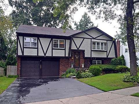 1st image of 402 Parkway Dr