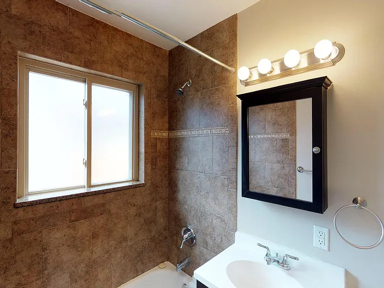 3658 N Clay St — Photo 6
