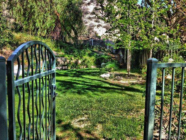 2nd image of 16507 Nearview Dr