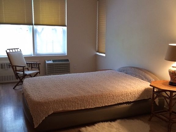 4th image of 64 E 94th St APT 3D