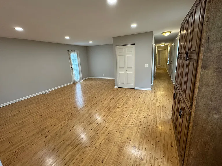 748 Meadowlark Dr — Photo 8