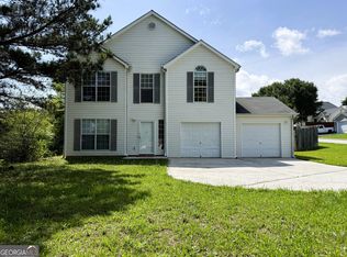 5684 Eagles Feather Ln, Riverdale, GA 30274