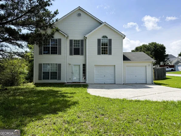 5684 Eagles Feather Ln, Riverdale, GA 30274
