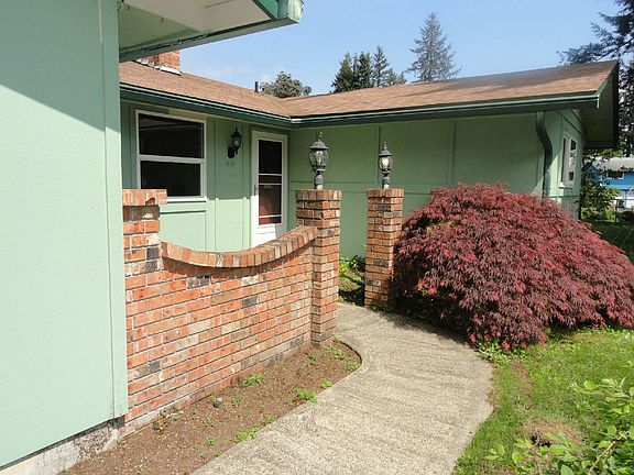 Pathway to the front door.