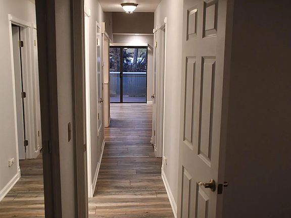 4th image of 211 Compton Cir APT B