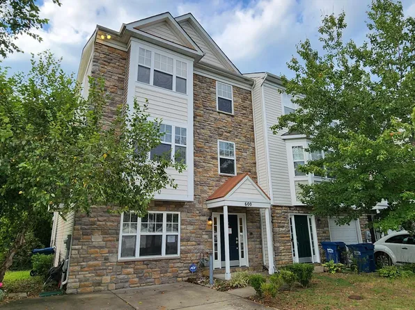 600 Burr Oak Ct, Prince Frederick, MD 20678