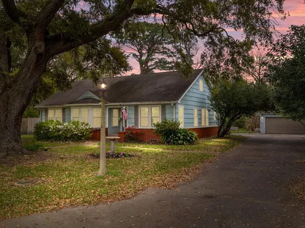 1514 Laurel St, La Marque, TX 77568