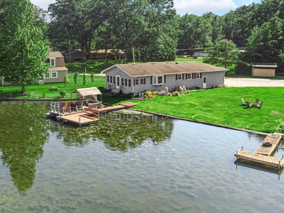 1897 Lakeshore Dr, Walkerton, IN, 46574
