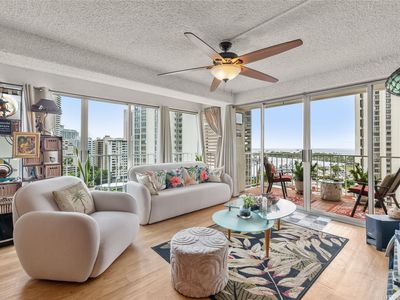 419 Atkinson Dr APT 1404, Honolulu, HI, 96814