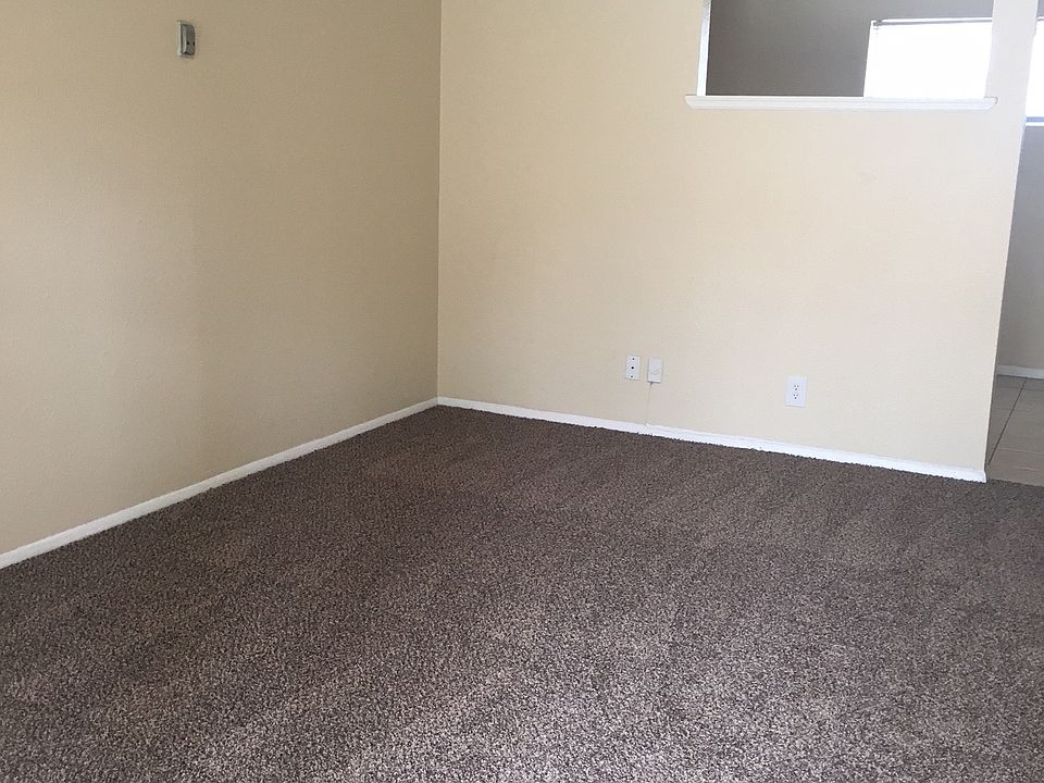 1st image of 2929 Van Buren Ave APT 15