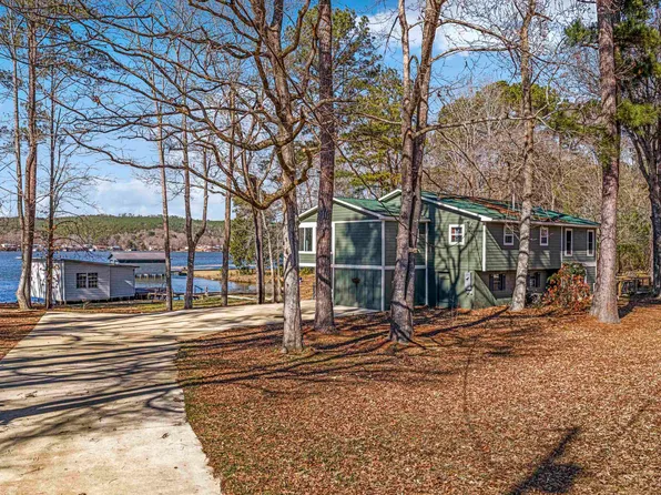 845 Lake Dr, Sylacauga, AL 35151