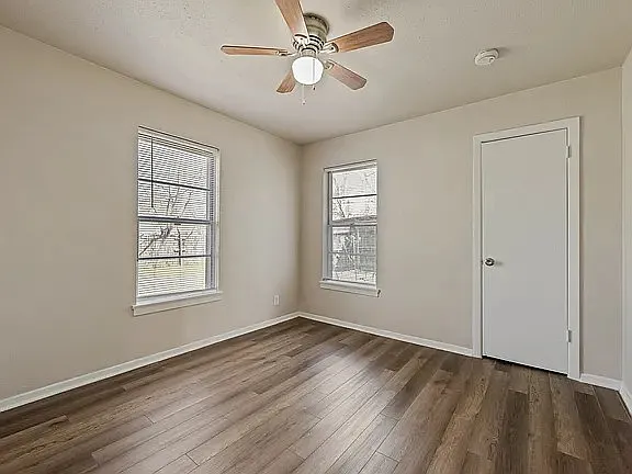 165 Eisenhower Blvd #A — Photo 8