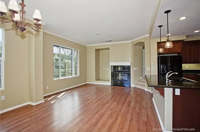 840 Almond Rd — Photo 5