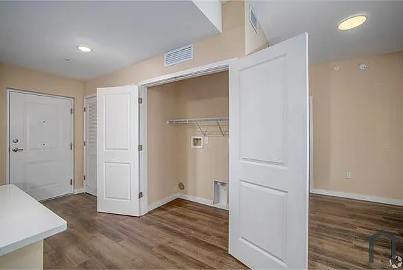 203 N University Dr — Photo 14