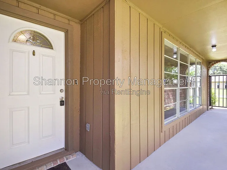 6215 Autumn Arbor Dr — Photo 30