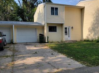 543 Meadow Ct, Ames, IA 50010