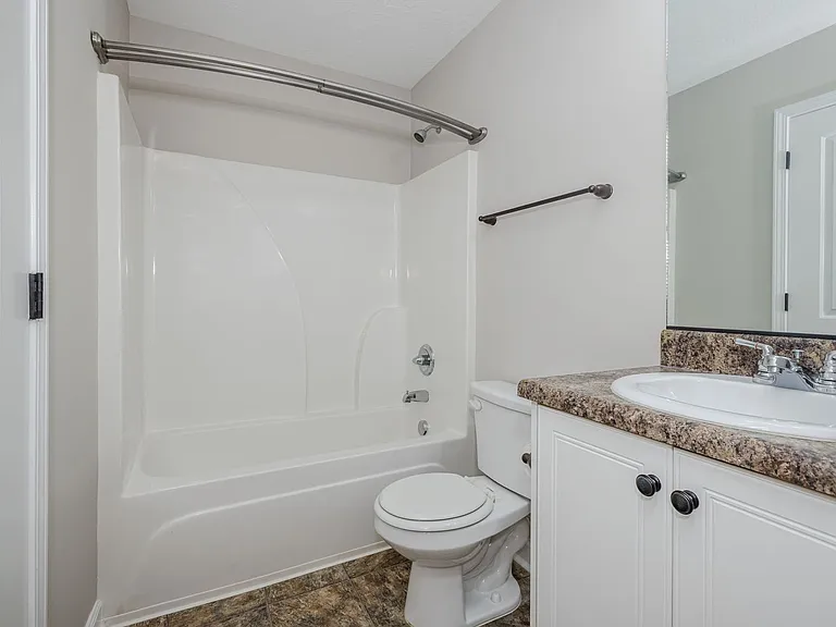 304 York Ln — Photo 29