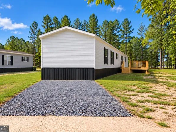 1118 E 121st Pl, Folkston, GA 31537