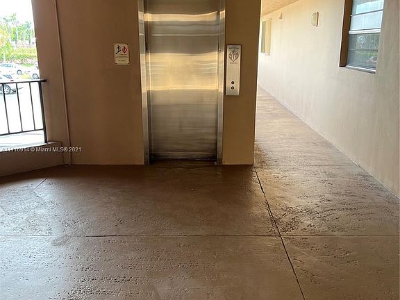 3rd image of 702 NW 87th Ave APT 209