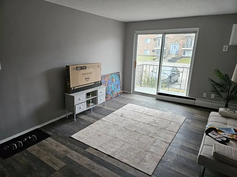 13420 Euclid Ave — Photo 57
