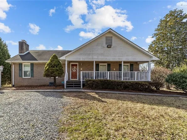 3380 State Highway 135, Stoneville, NC 27048