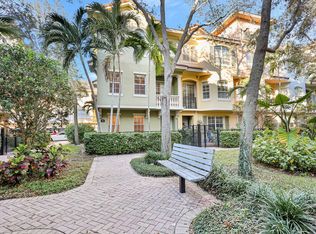 2751 Ravella Way, Palm Beach Gardens, FL 33410