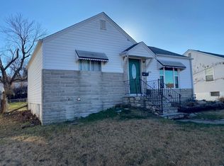8150 Zoe Dr, Saint Louis, MO 63134