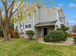 34 Chimney Ct, Laurence Harbor, NJ 08879